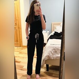 Figs - High Waisted Dowa Scrub Pants - size XS